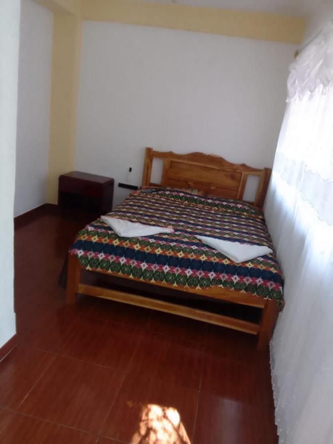 Hostal Y Restaurante Los Tecales La Coca Ngoại thất bức ảnh