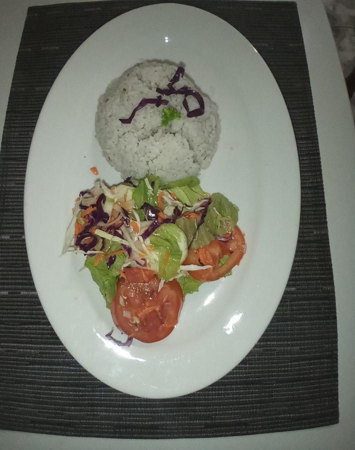 Hostal Y Restaurante Los Tecales La Coca Ngoại thất bức ảnh